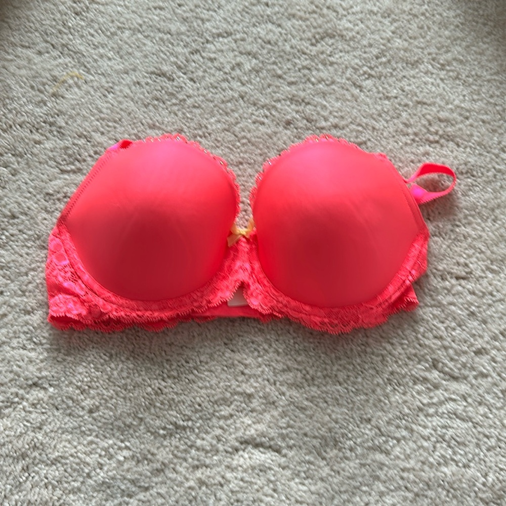 NWT Victoria’s Secret Dream Angel Demi Lace Bras Sz: 34D TO BE DONATED 5/26